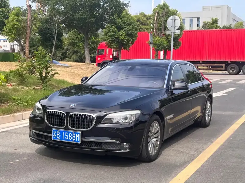BMW 7 Series, 2011