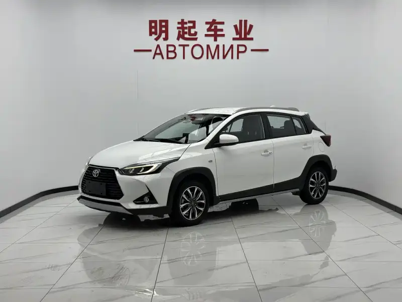 Toyota Yaris L, 2023 — фото 1
