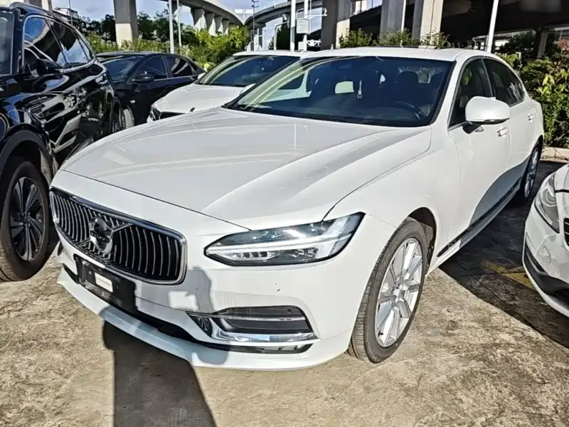 Volvo S90, 2020