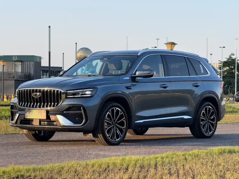 Geely Xingyue L, 2025