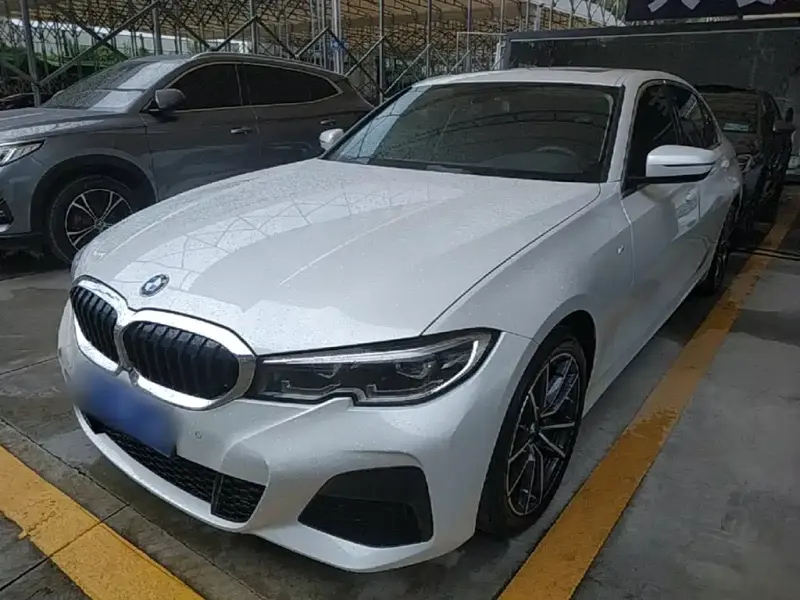 BMW 3 Series, 2022