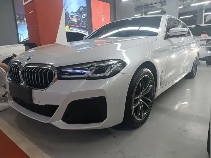 BMW 5 Series, 2022