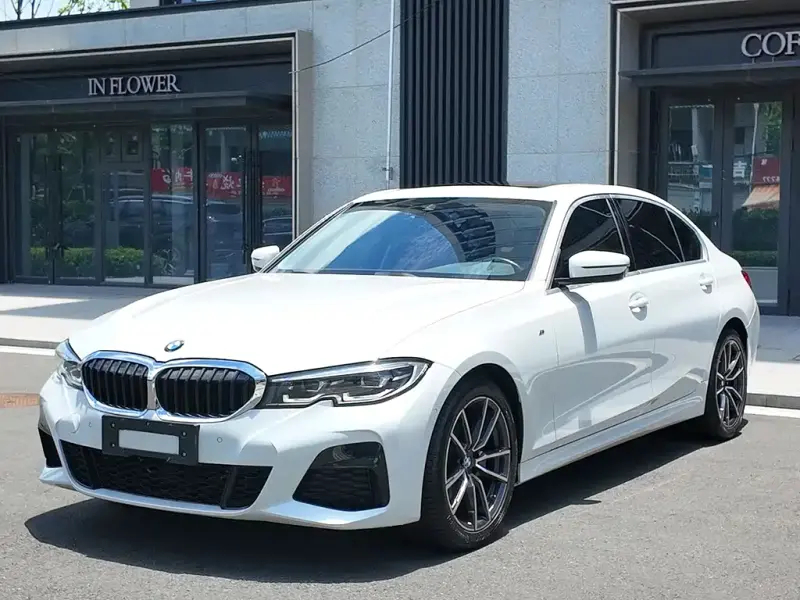BMW 3 Series, 2021