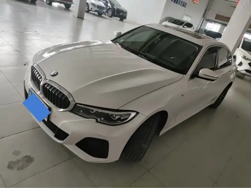 BMW 3 Series, 2022