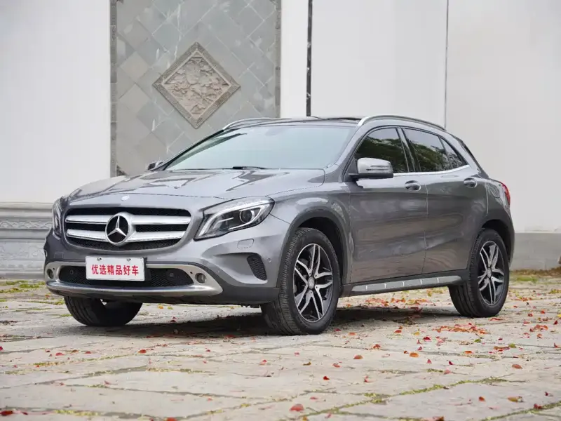 Mercedes-Benz GLA, 2015