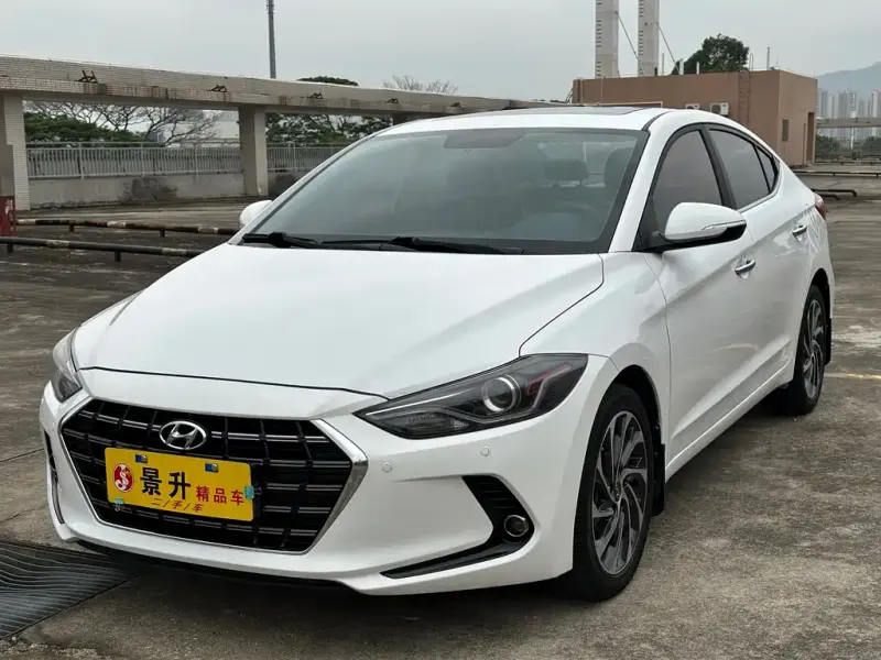 Hyundai Elantra, 2020