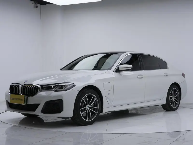 BMW 5-Series PHEV 535Le M Sport, 2021 — фото 1