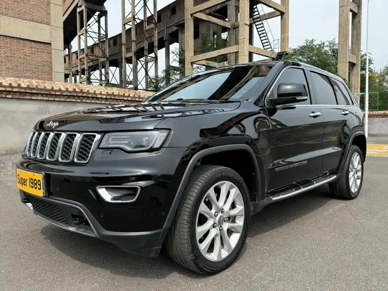 Jeep Grand Cherokee (Import), 2018