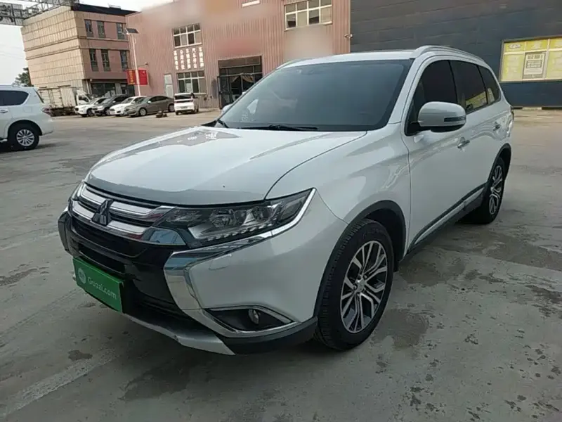 Mitsubishi Outlander, 2017