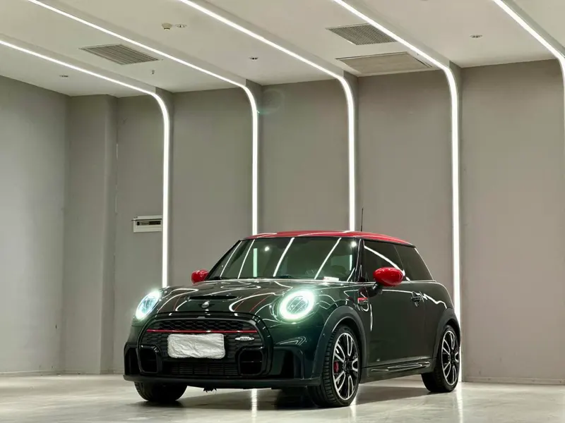 MINI JCW, 2023