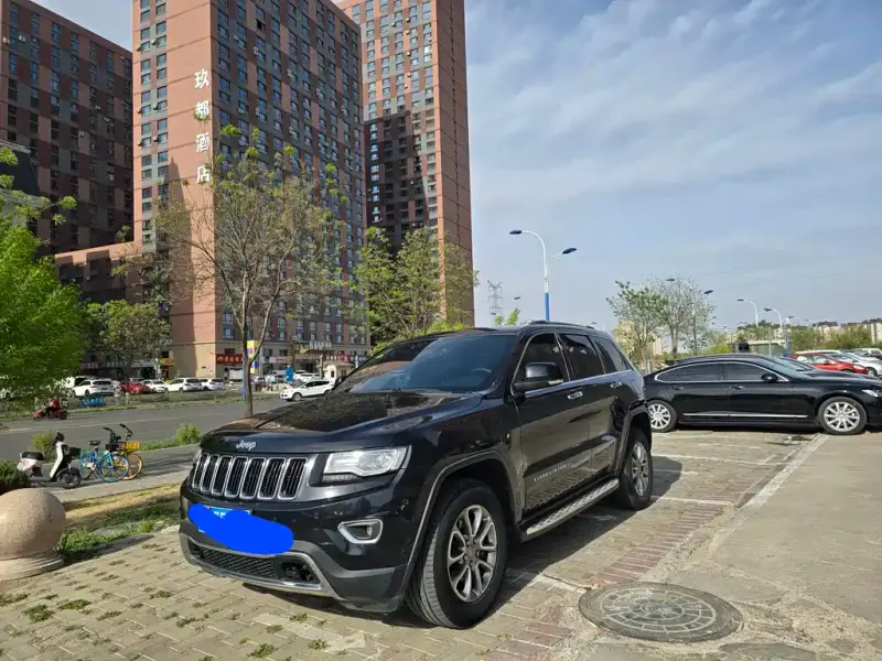 Jeep Grand Cherokee (Import), 2016