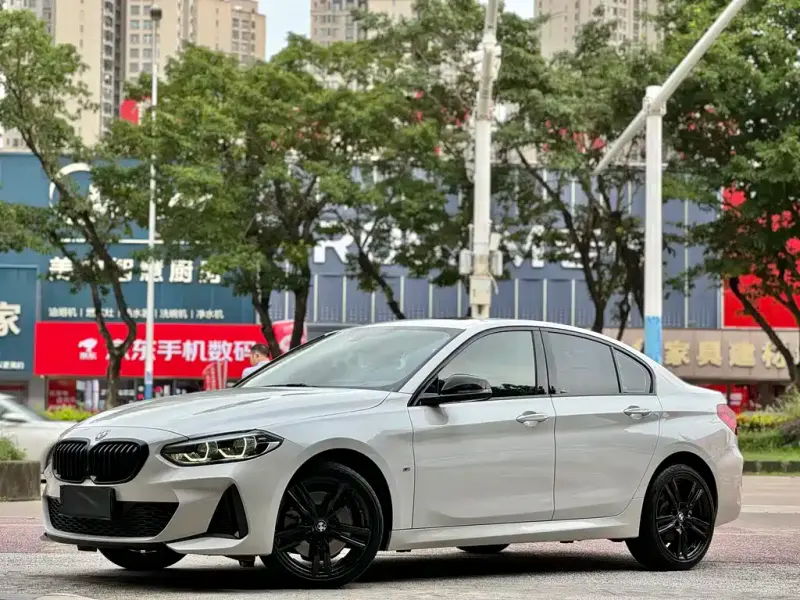 BMW 1 Series, 2023