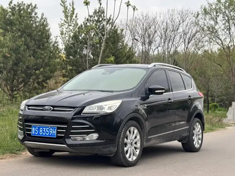 Ford Kuga, 2013