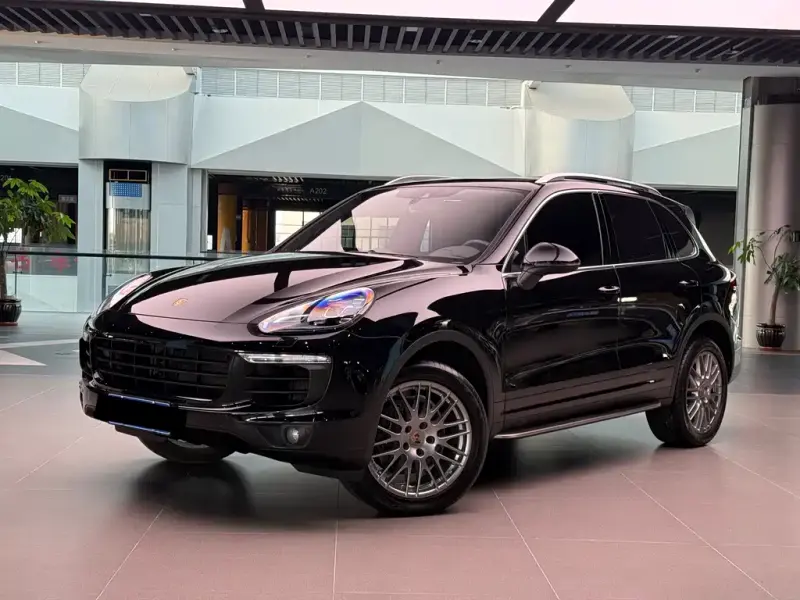 Porsche Cayenne, 2015