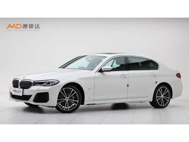 BMW 5-Series, 2022