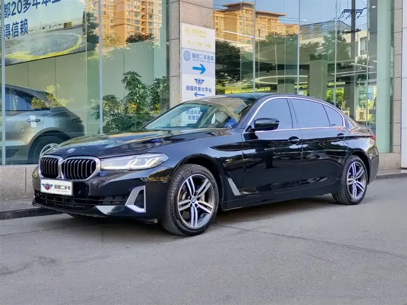 BMW 5 Series, 2021