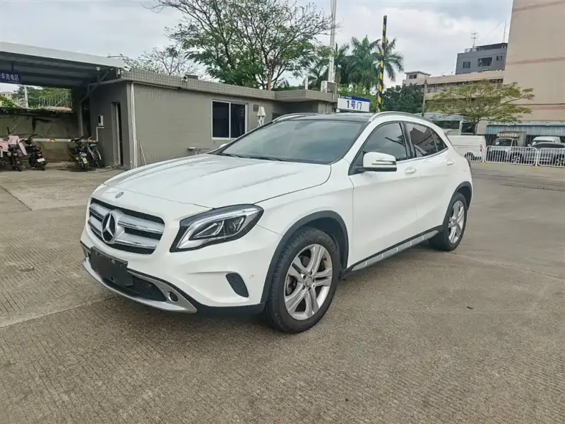 Mercedes-Benz GLA, 2016