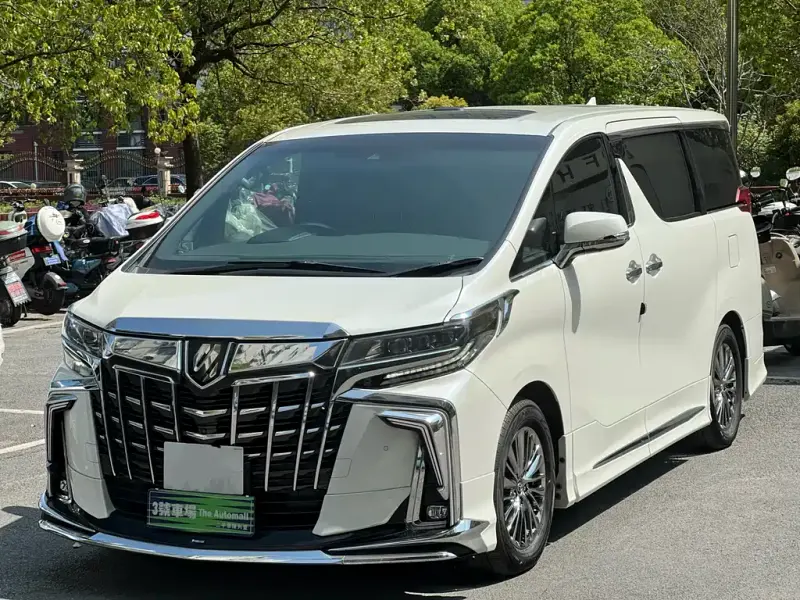 Toyota Alphard, 2025