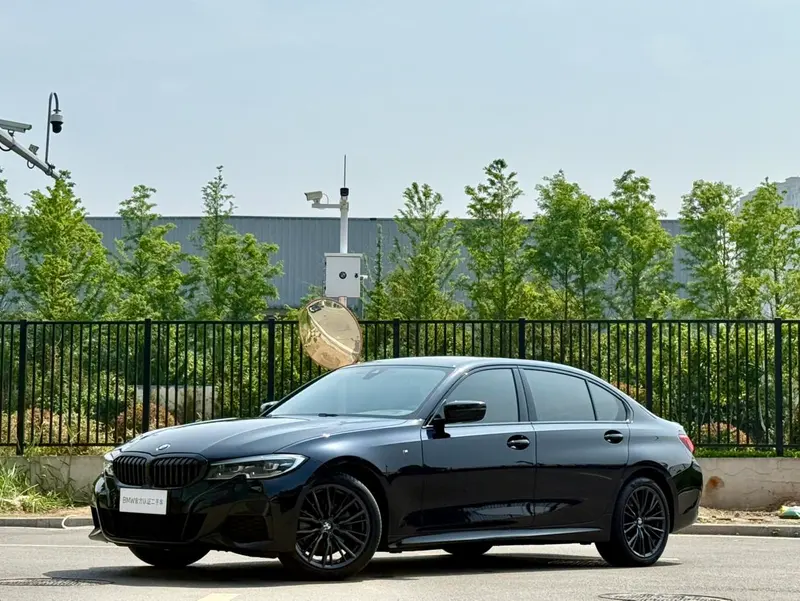 BMW 3-Series, 2021
