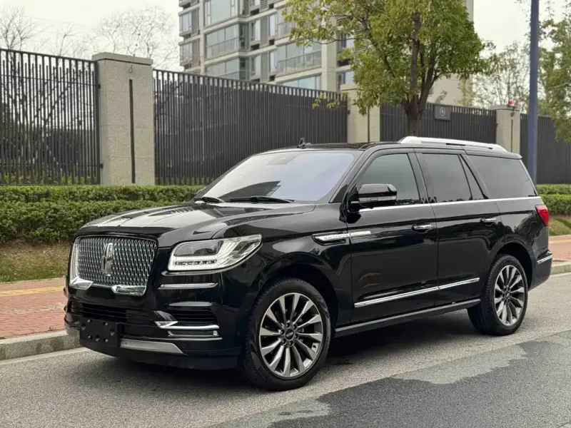 Lincoln Navigator, 2019