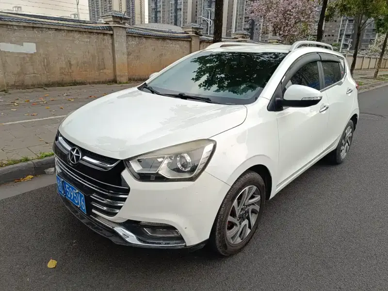 JAC Refine S2, 2015