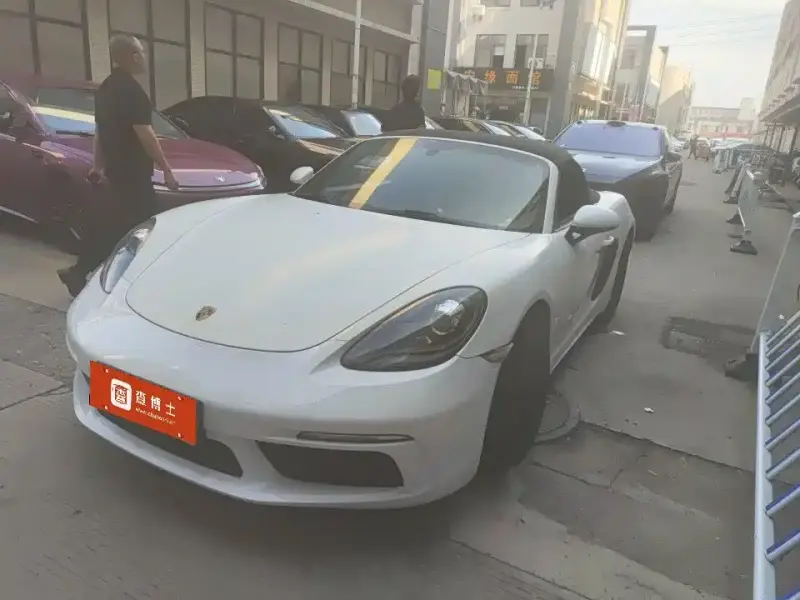 Porsche 718, 2018