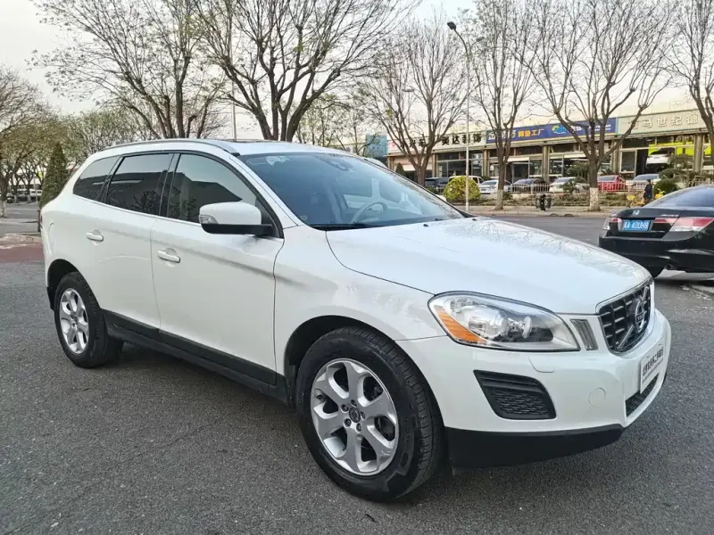 Volvo XC60 (Import), 2011 — фото 1