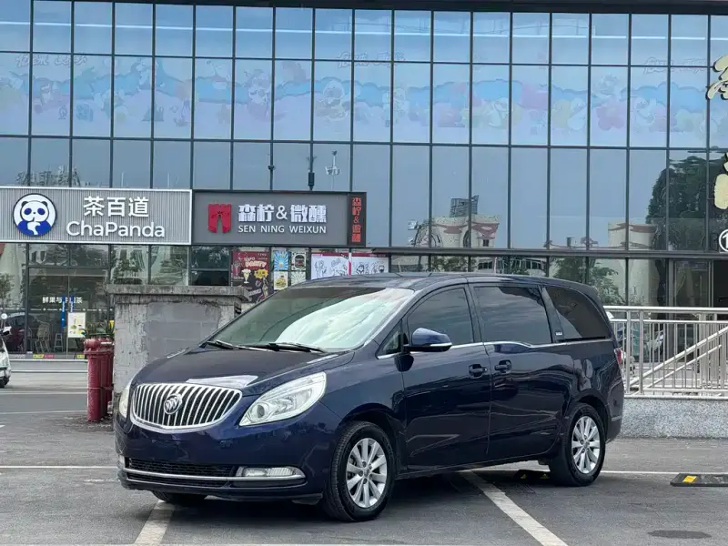 Buick GL8, 2013