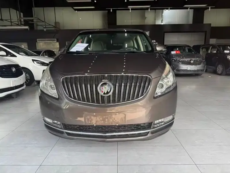 Buick GL8, 2016