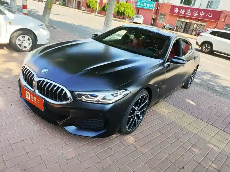 BMW 8 Series, 2022