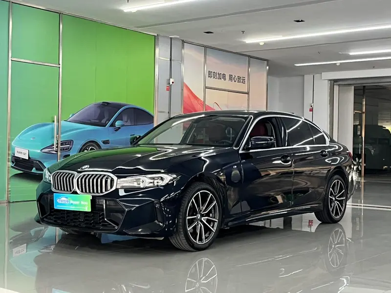 BMW 3-Series, 2023