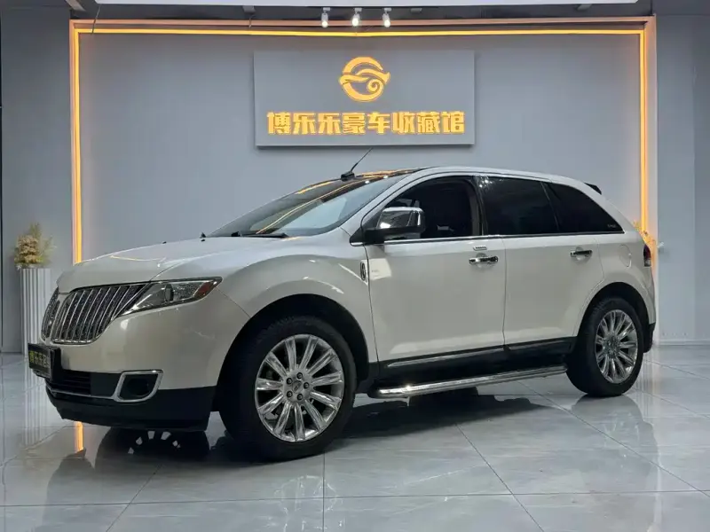Lincoln MKX, 2015