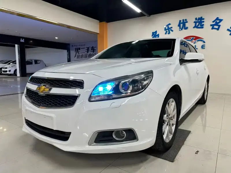 Chevrolet Malibu, 2015