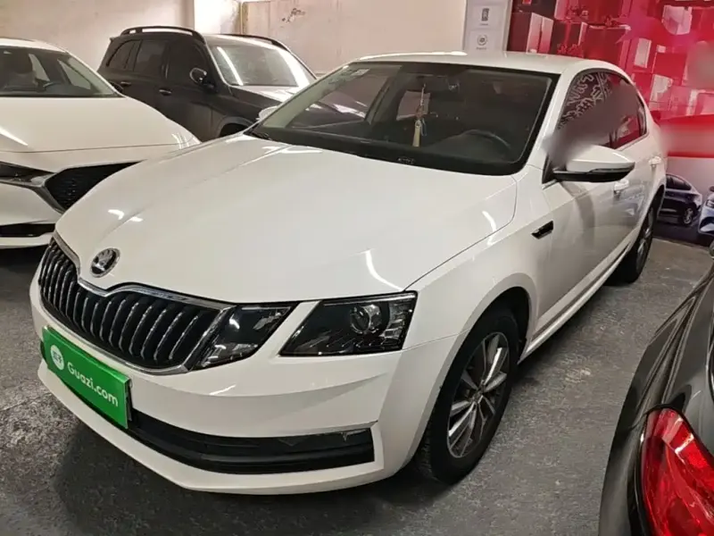 Skoda Octavia, 2019 — фото 1