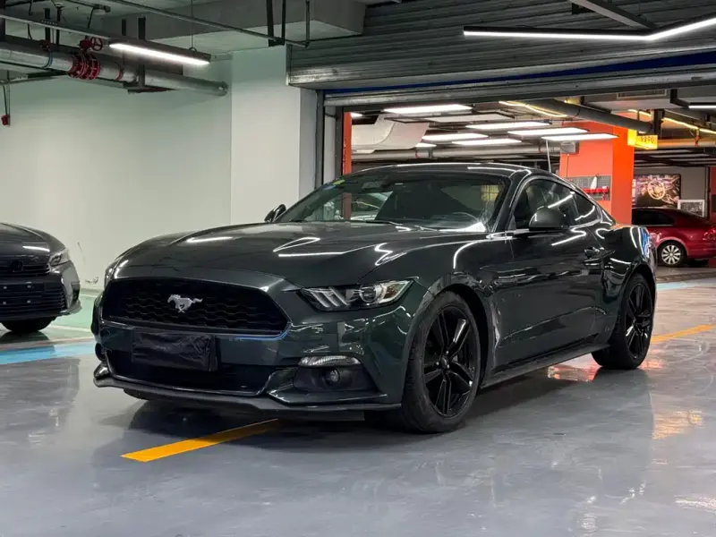 Ford Mustang, 2015