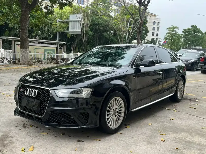 Audi A4L, 2016