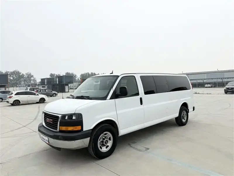GMC Savana, 2015