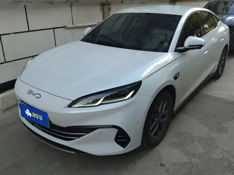 BYD 06, 2025