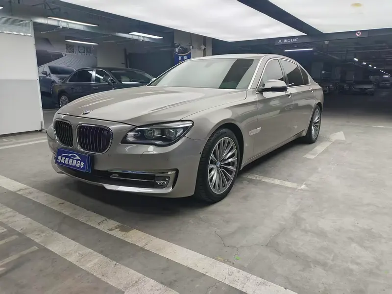 BMW 7-Series, 2013