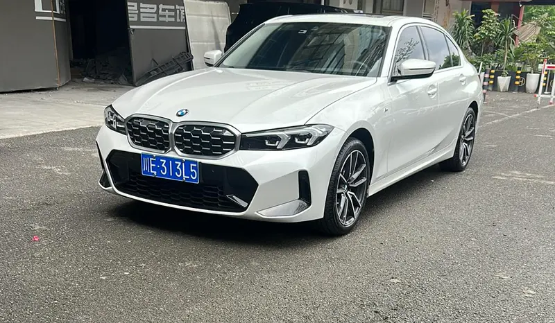 BMW 3-Series, 2023