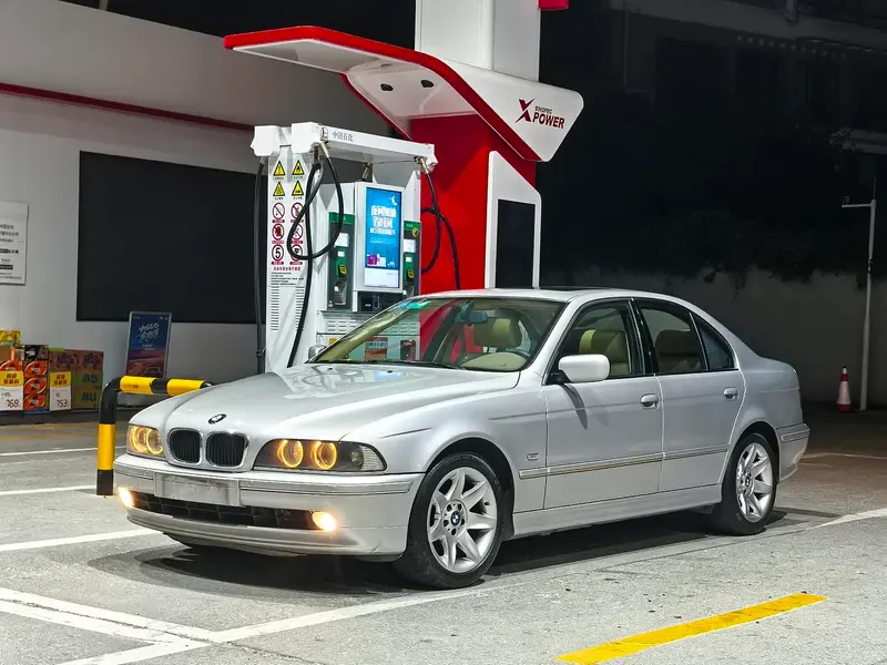 BMW 5-Series, 2004