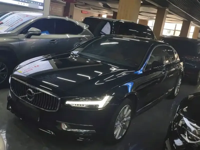 Volvo S90, 2020