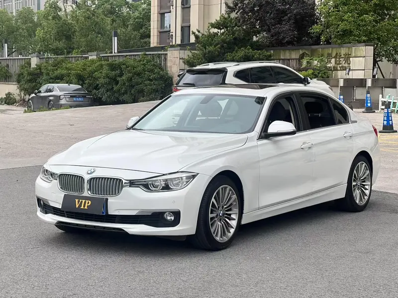 BMW 3-Series, 2019
