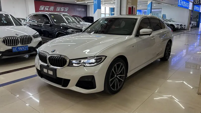 BMW 3-Series, 2021