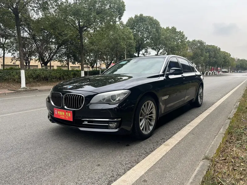 BMW 7-Series, 2014