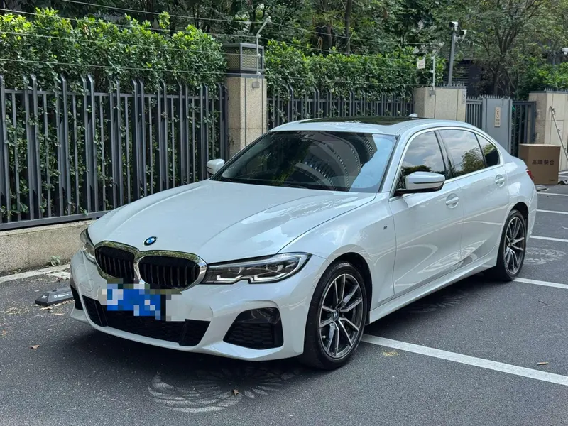 BMW 3-Series, 2021