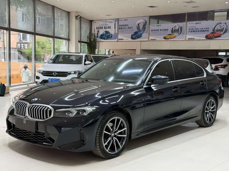 BMW 3-Series, 2023