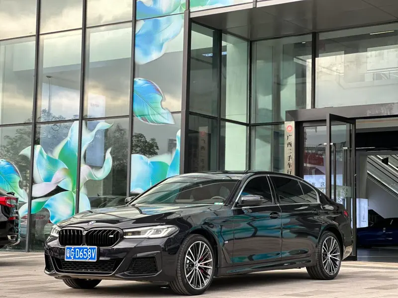 BMW 5-Series, 2021