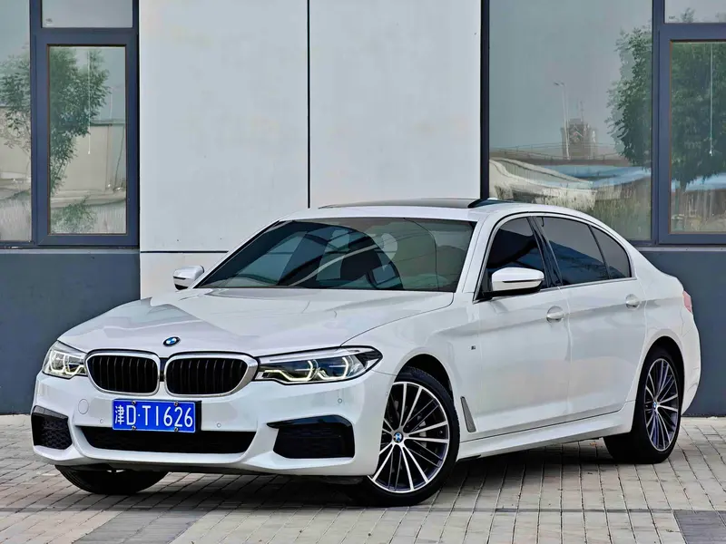 BMW 5-Series, 2020
