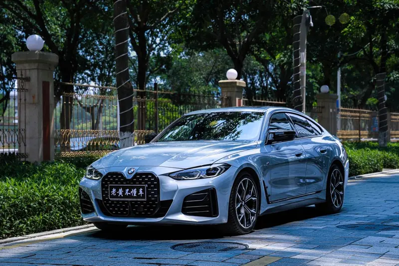 BMW 4-Series, 2022